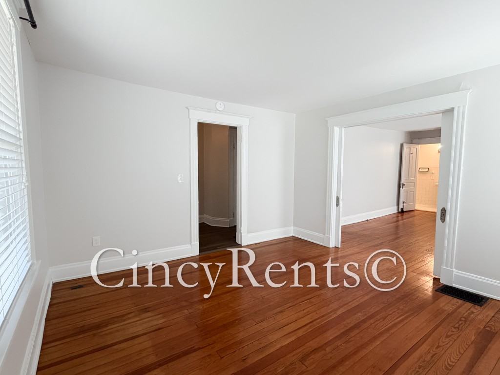 2836 Linwood Ave #1 - Photo 7 of 19
