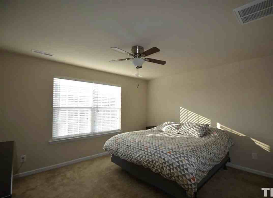 4006 Kentworth Dr - Photo 3 of 14