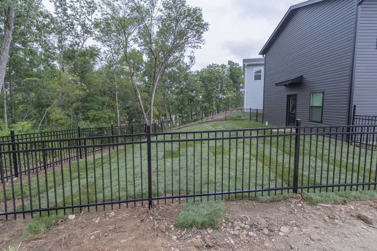 2832 Emery Dr - Photo 6 of 50