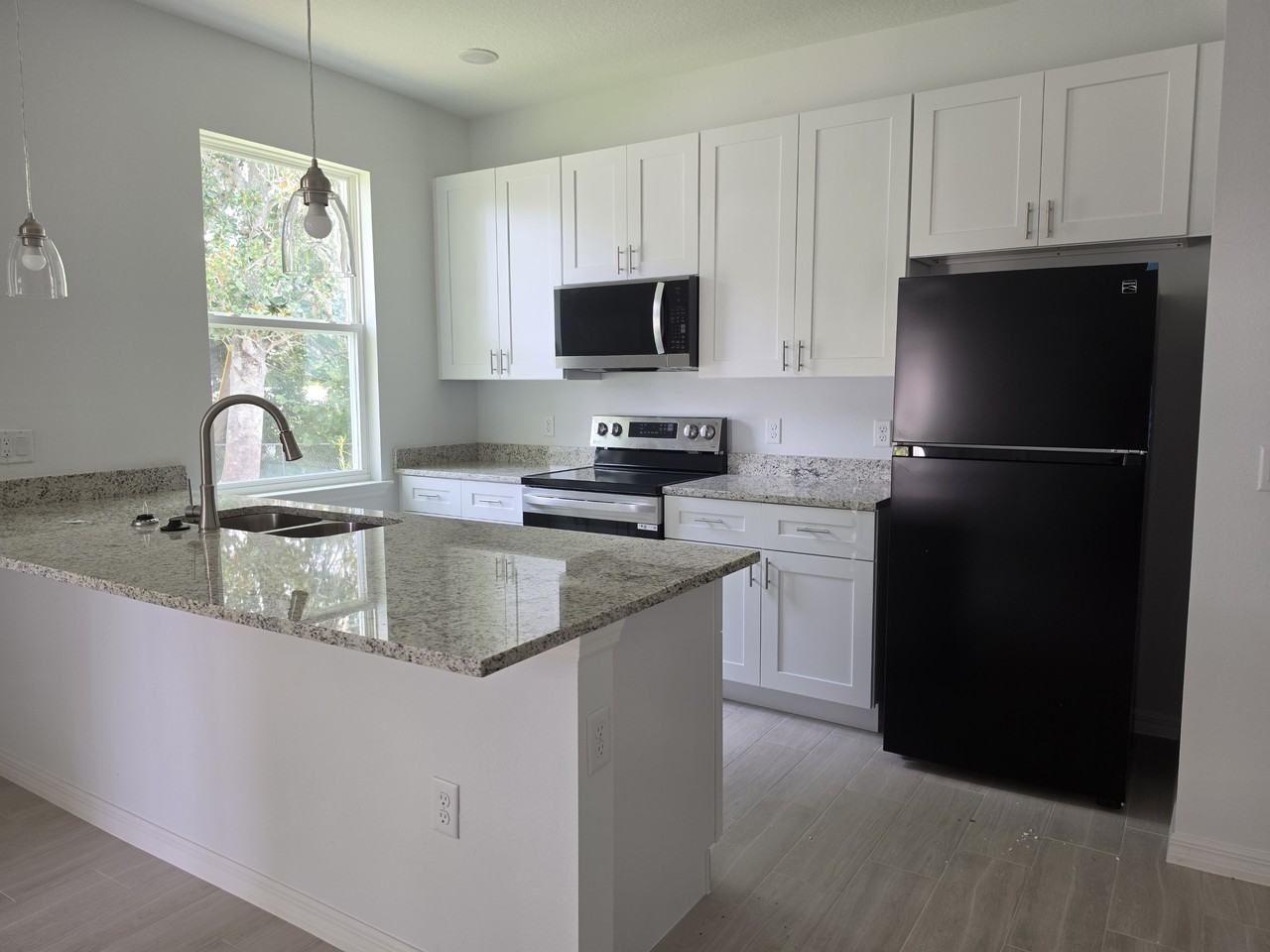 67 Glover St #102 - Photo 3 of 10