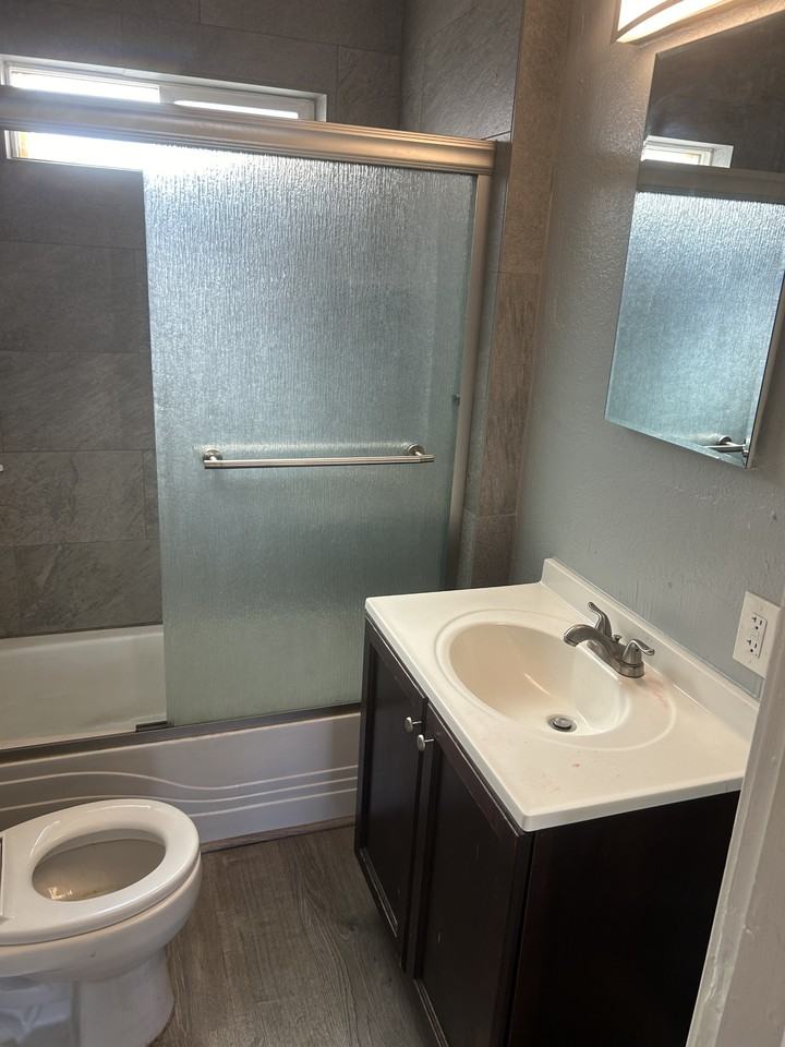 240 E Main St #3 - Photo 3 of 30