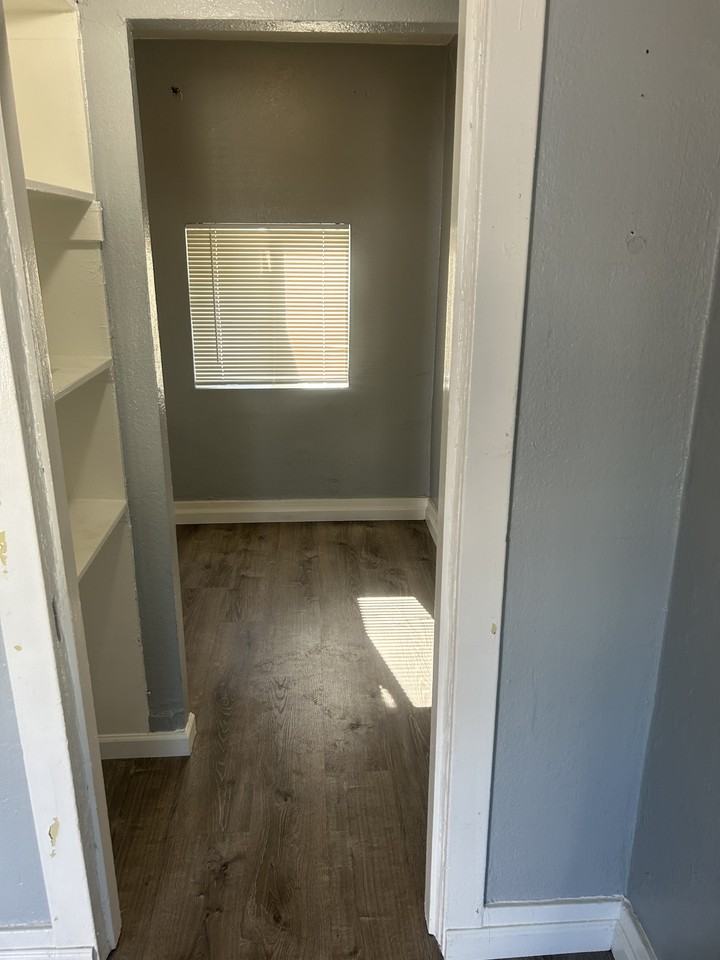 240 E Main St #3 - Photo 5 of 30