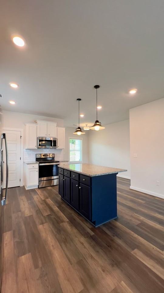416 Jack Hampton Dr - Photo 2 of 10