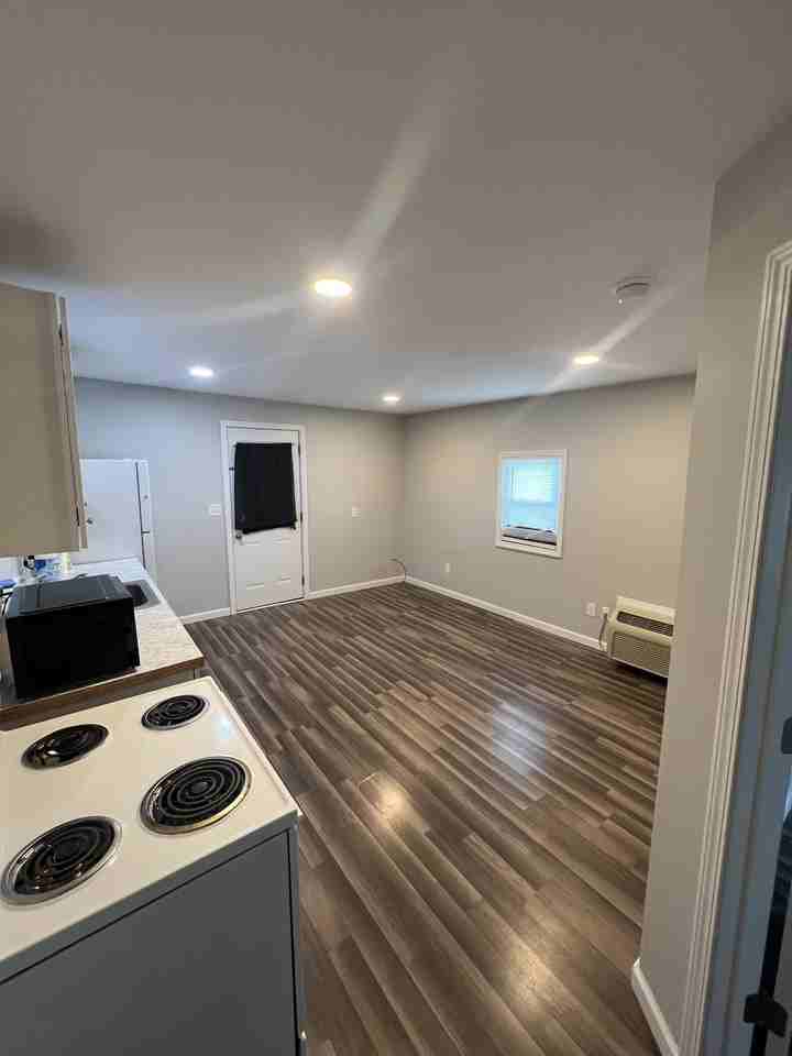301 N Rogers St #NA - Photo 3 of 6
