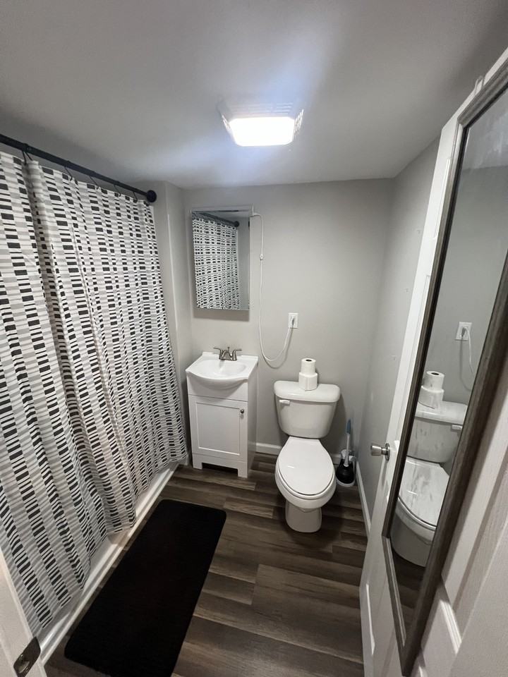301 N Rogers St #NA - Photo 4 of 6