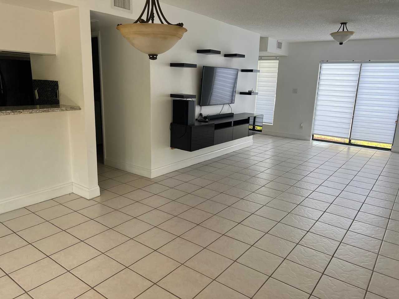 4001 Beneva Rd #324
