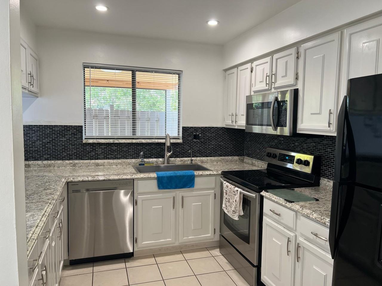 4001 Beneva Rd #324 - Photo 6 of 18