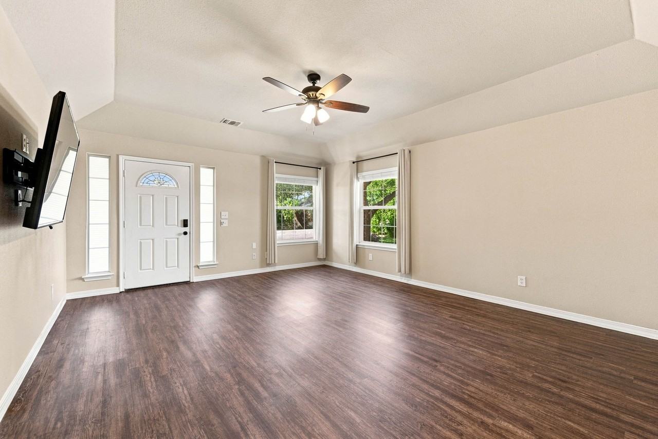 11707 Jarvis Dr #NA - Photo 4 of 19