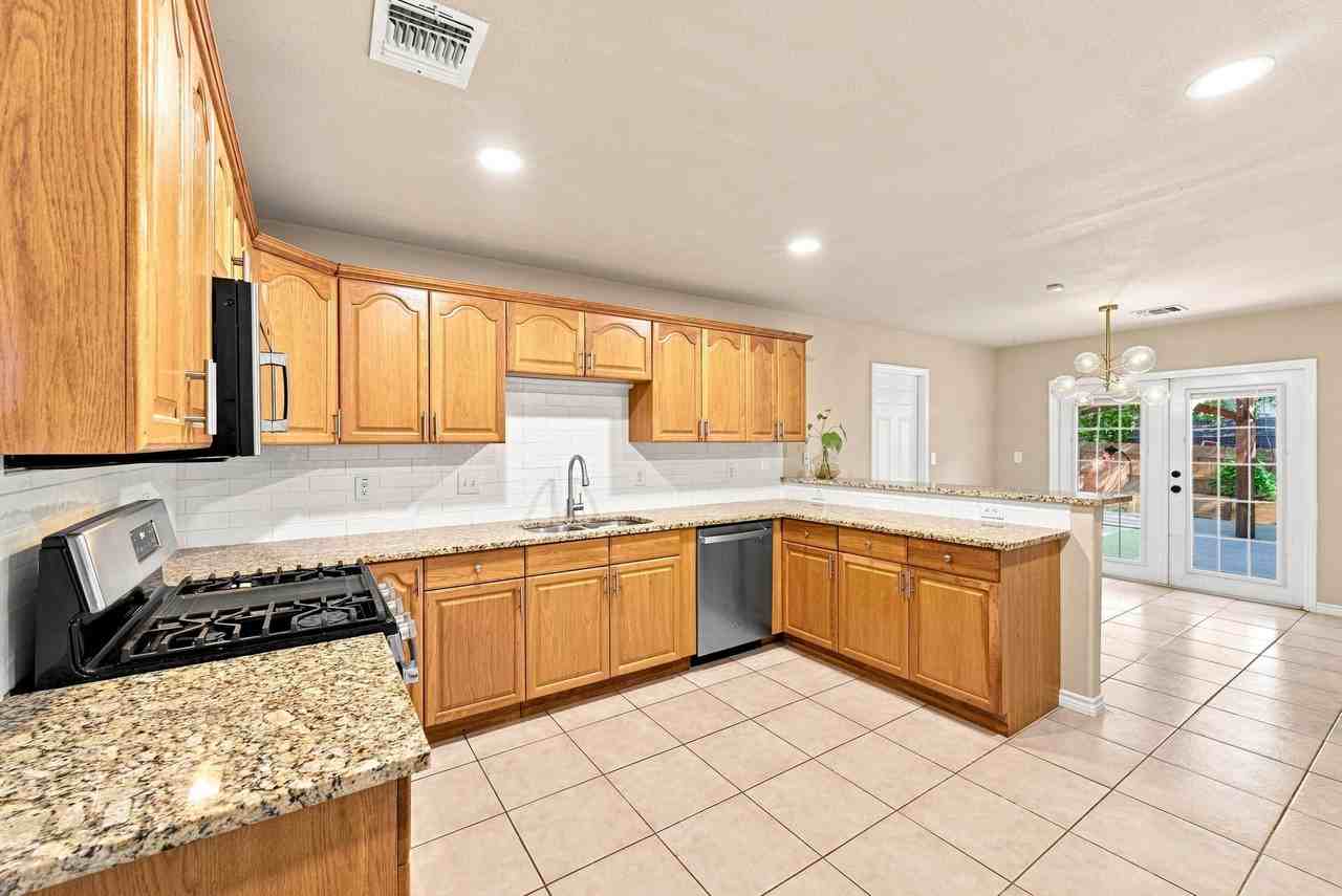 11707 Jarvis Dr #NA - Photo 7 of 19