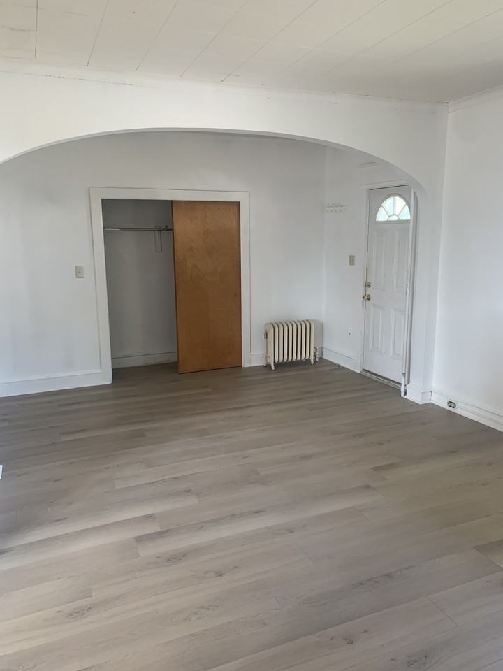 1326 Jefferson Ave #1326 - Photo 2 of 8