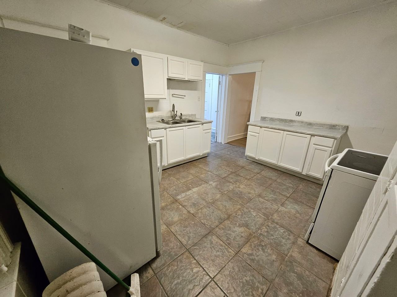 1326 Jefferson Ave #1326 - Photo 7 of 8