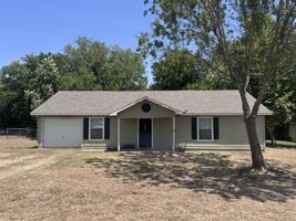 featured image of 906 E Lynn St #NA
