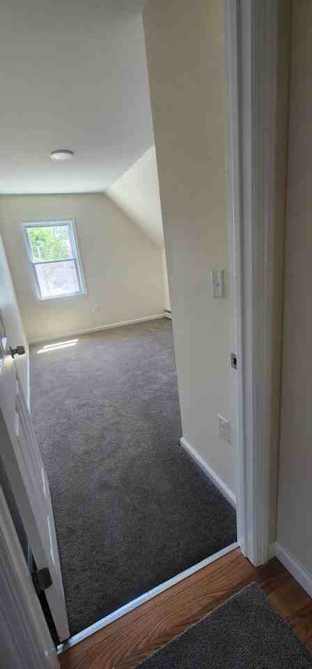14549 222nd St #2ndFL - Photo 6 of 13