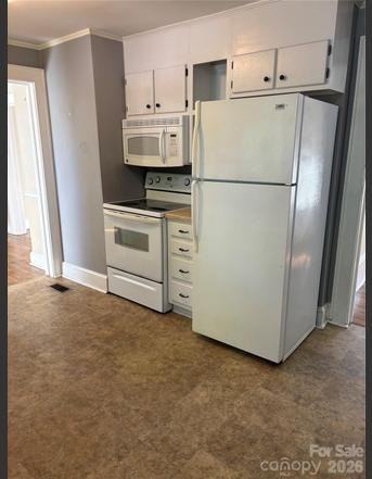 1106 8th St Ne #NA - Photo 5 of 10