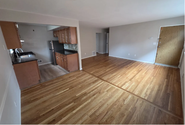 218 Kipp Ave #M - Photo 2 of 12