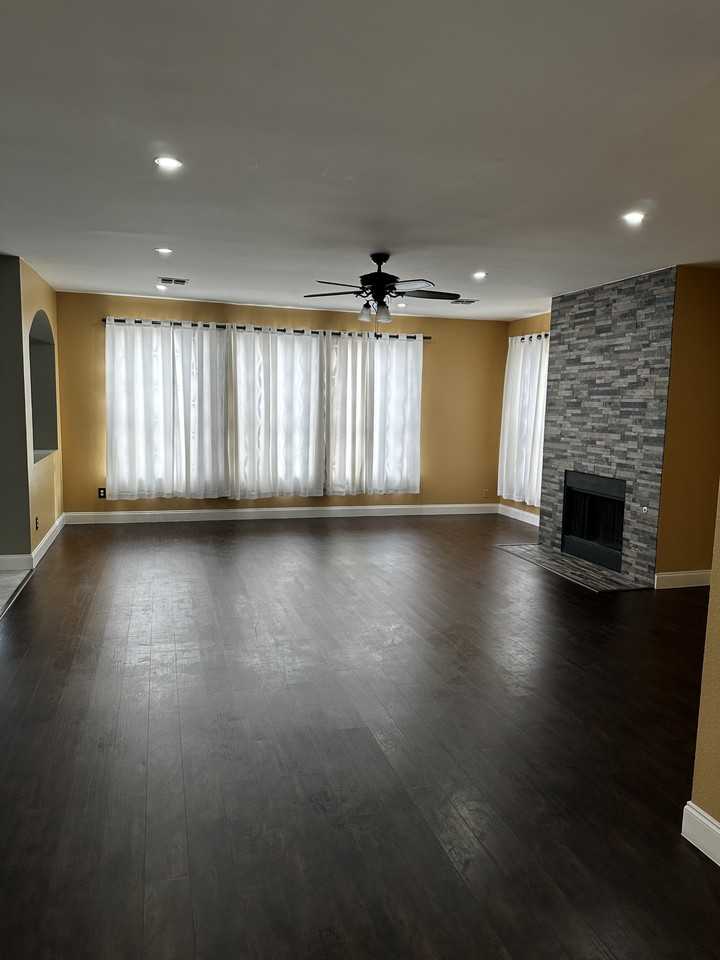 400 Creek Point Ln #NA - Photo 2 of 20