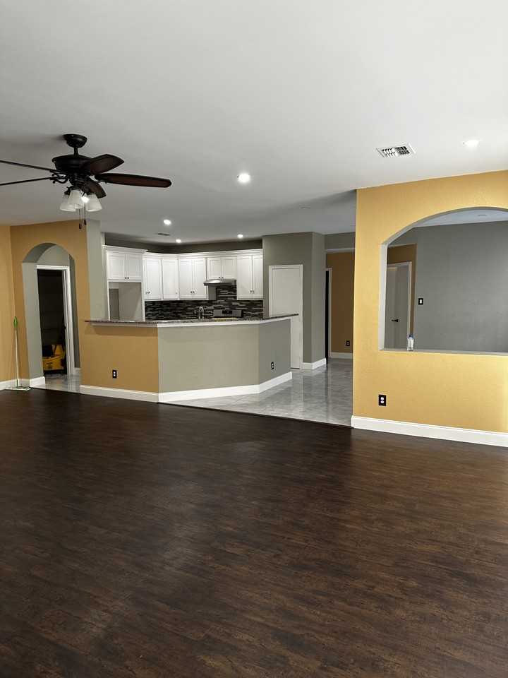 400 Creek Point Ln #NA - Photo 3 of 20