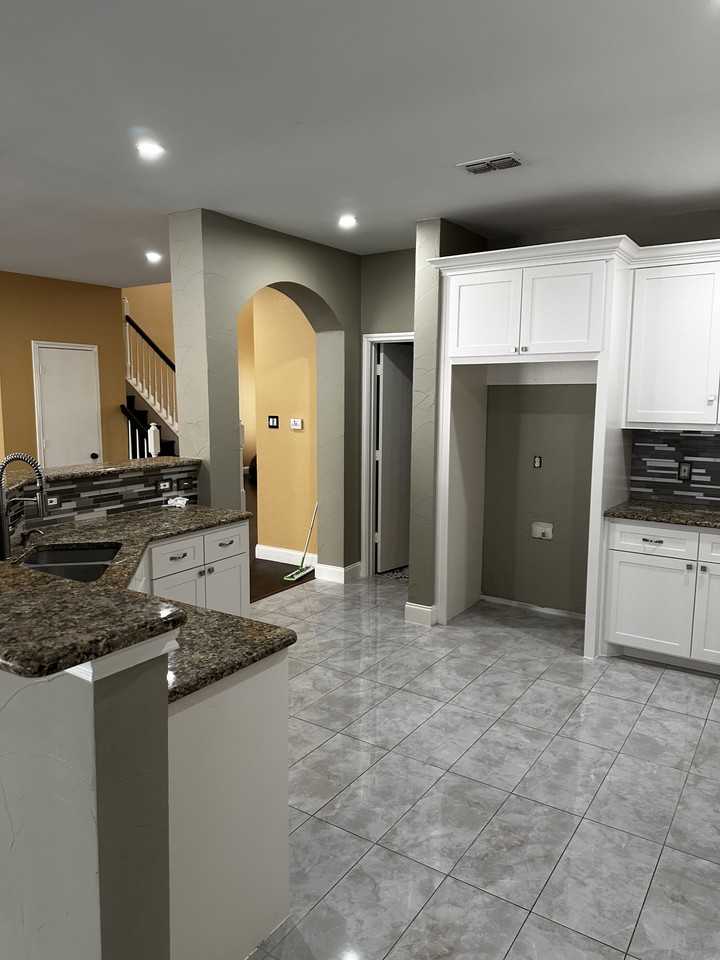 400 Creek Point Ln #NA - Photo 4 of 20