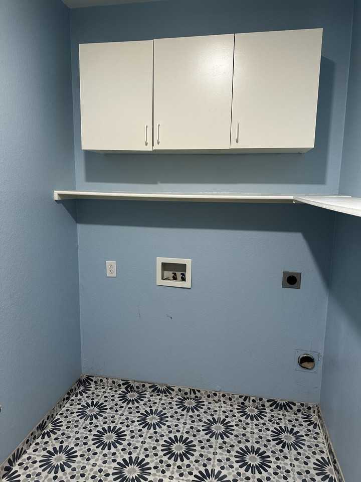400 Creek Point Ln #NA - Photo 6 of 20