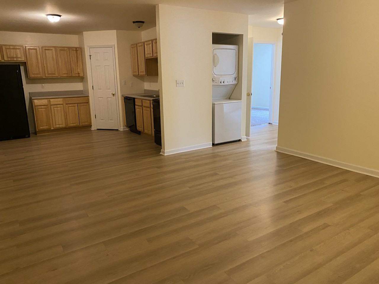 1525 W Pacific St #105 - Photo 3 of 3