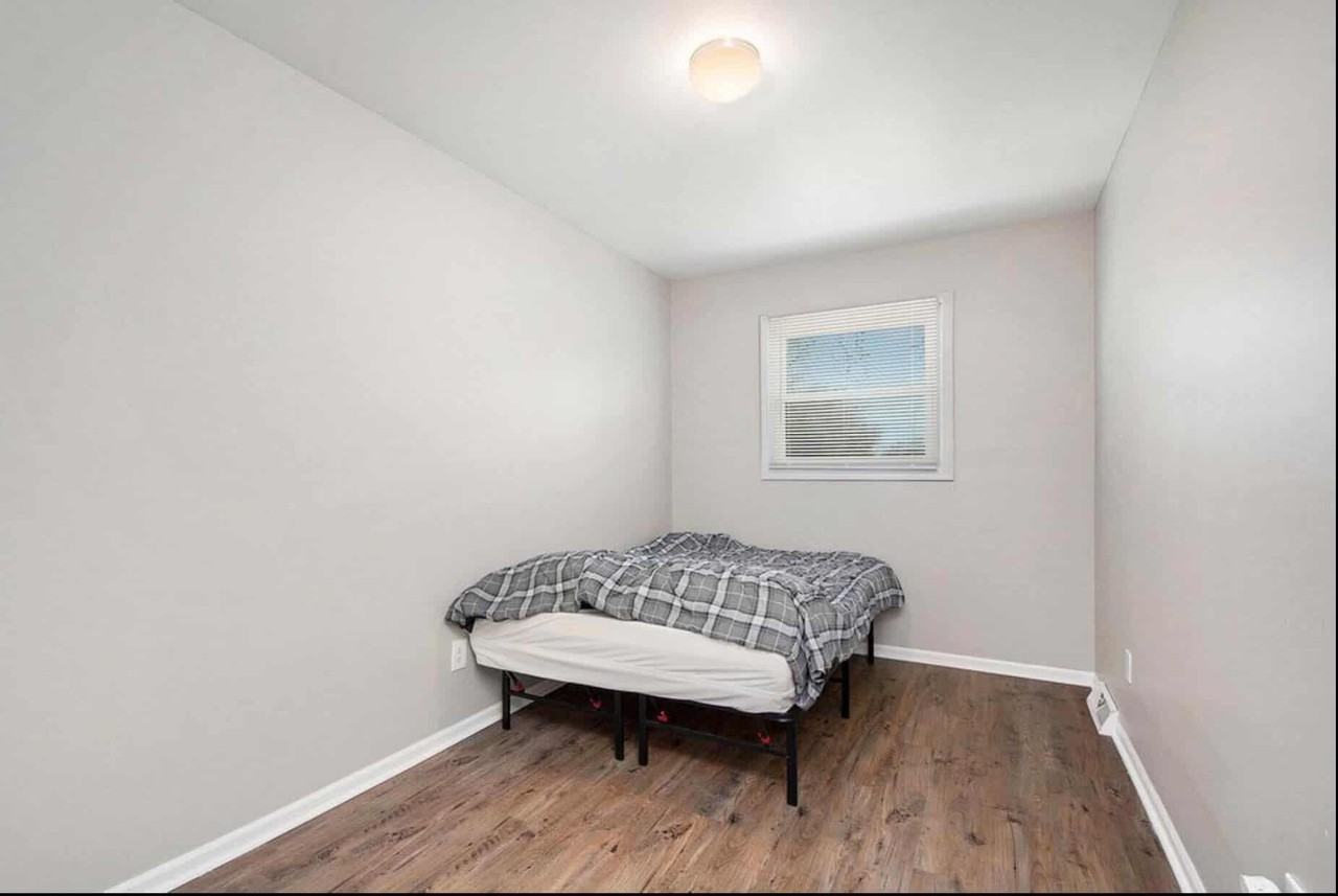 1007 33rd St Se #NA - Photo 5 of 15