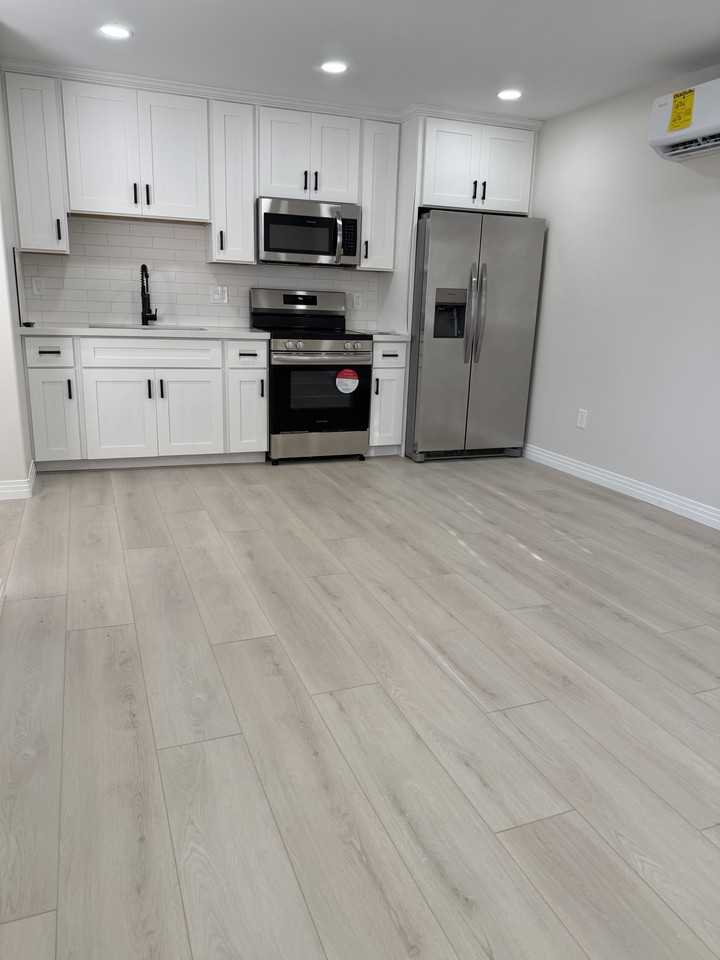 18212 N 43rd Pl #B - Photo 6 of 18