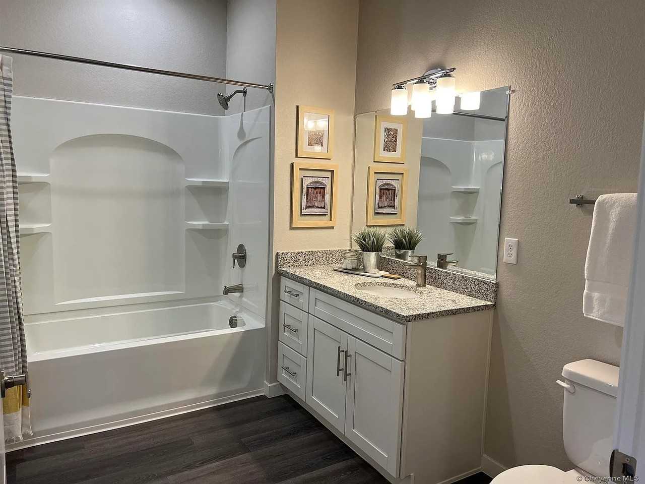 1411 Richard Martin Dr #101 - Photo 6 of 10