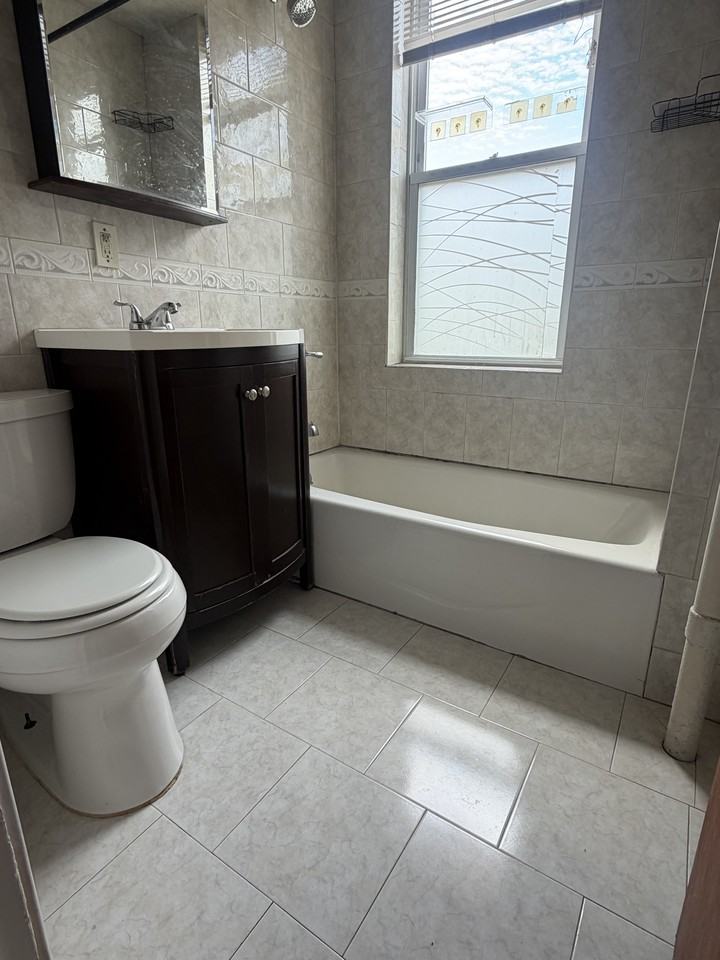 880 Kennedy Blvd #41 - Photo 6 of 9