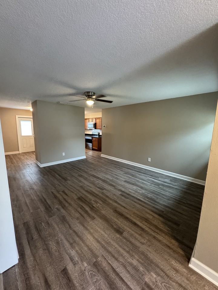 6205 S Church Ave #NA - Photo 4 of 24