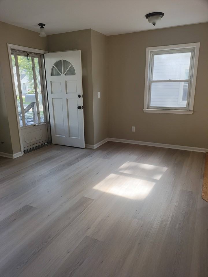 24399 Hopkins St #NA - Photo 4 of 6