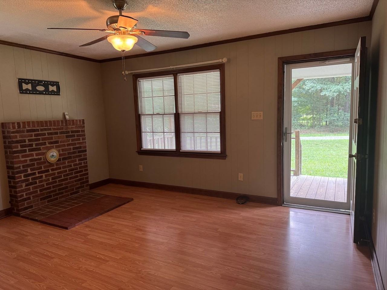 5585 Doc Hayworth Rd - Photo 4 of 23