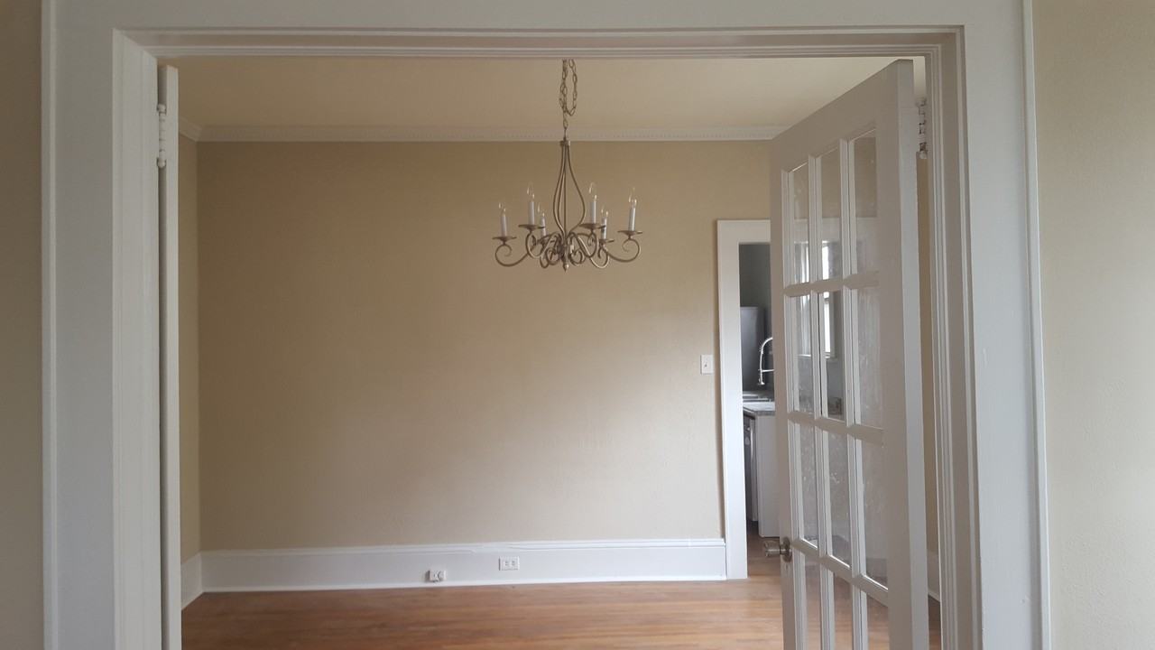 900 Walnut Ave - Photo 3 of 17