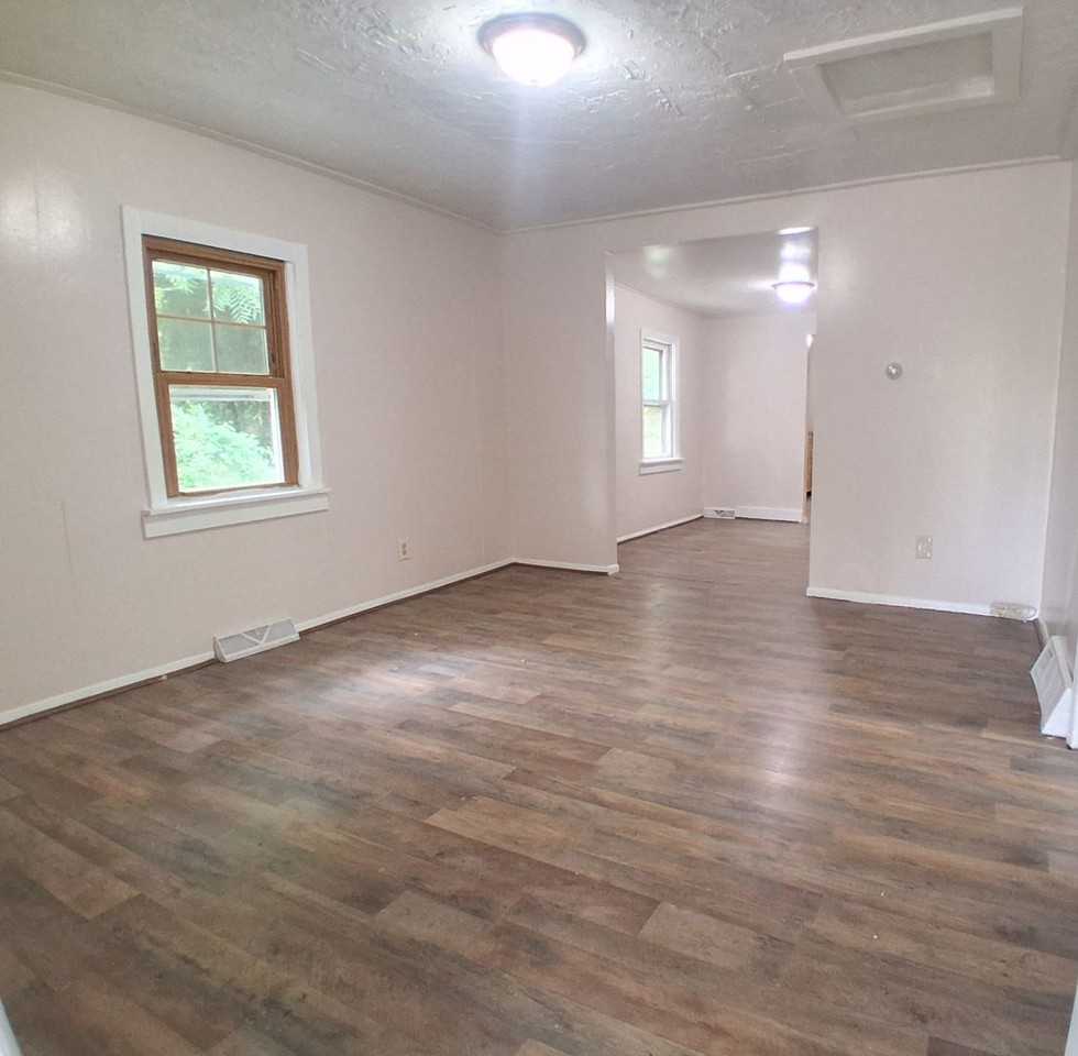 8 Sunset Ln - Photo 4 of 18