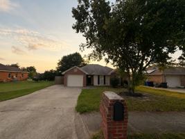 featured image of 2915 Eagle Pointe Dr #NA
