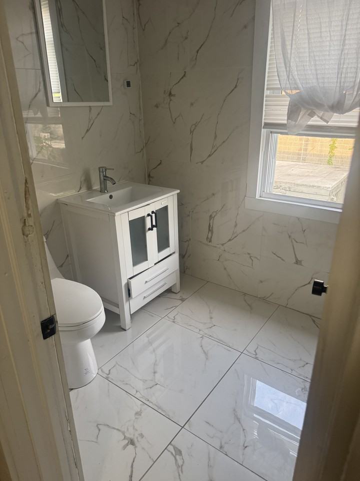 16 Lewis Ave #1L - Photo 6 of 9