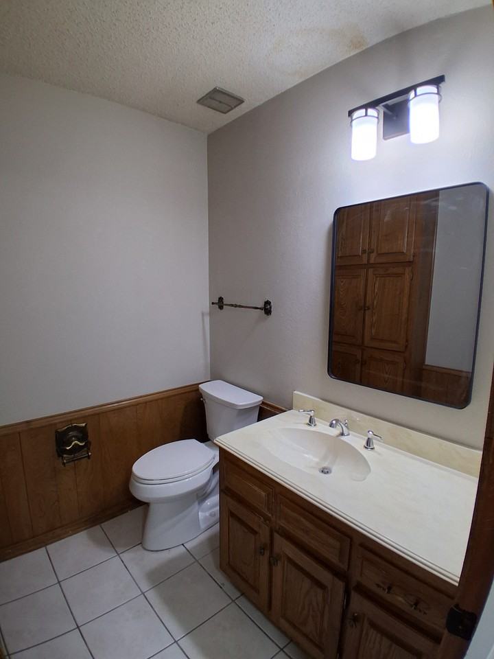 2800 S Fielder Rd #A - Photo 4 of 10
