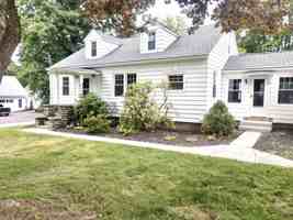 featured image of 98 River St #NA