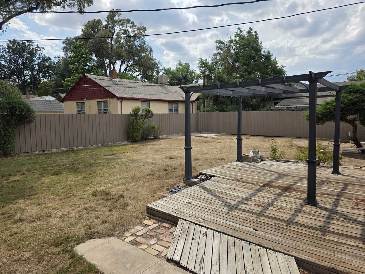 1024 W Orman Ave #NA - Photo 2 of 18