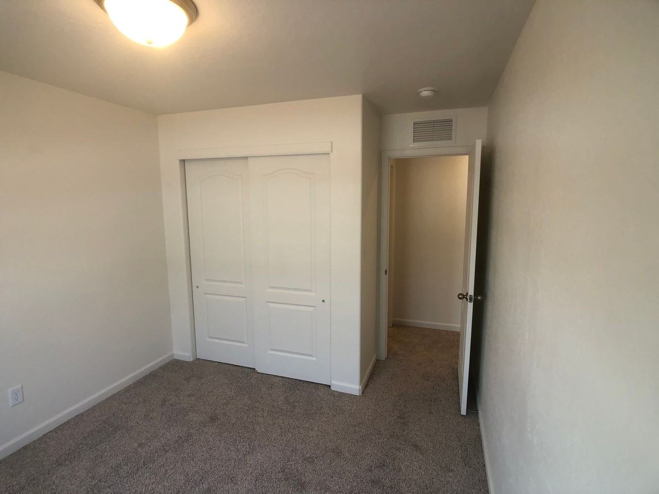 612 Mesa Canyon Ln #G - Photo 6 of 18