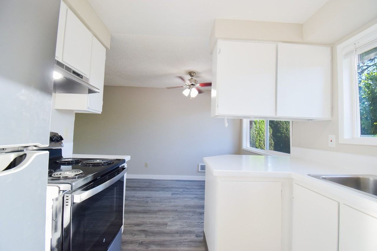 2391 Se 152nd Ave - Photo 5 of 25