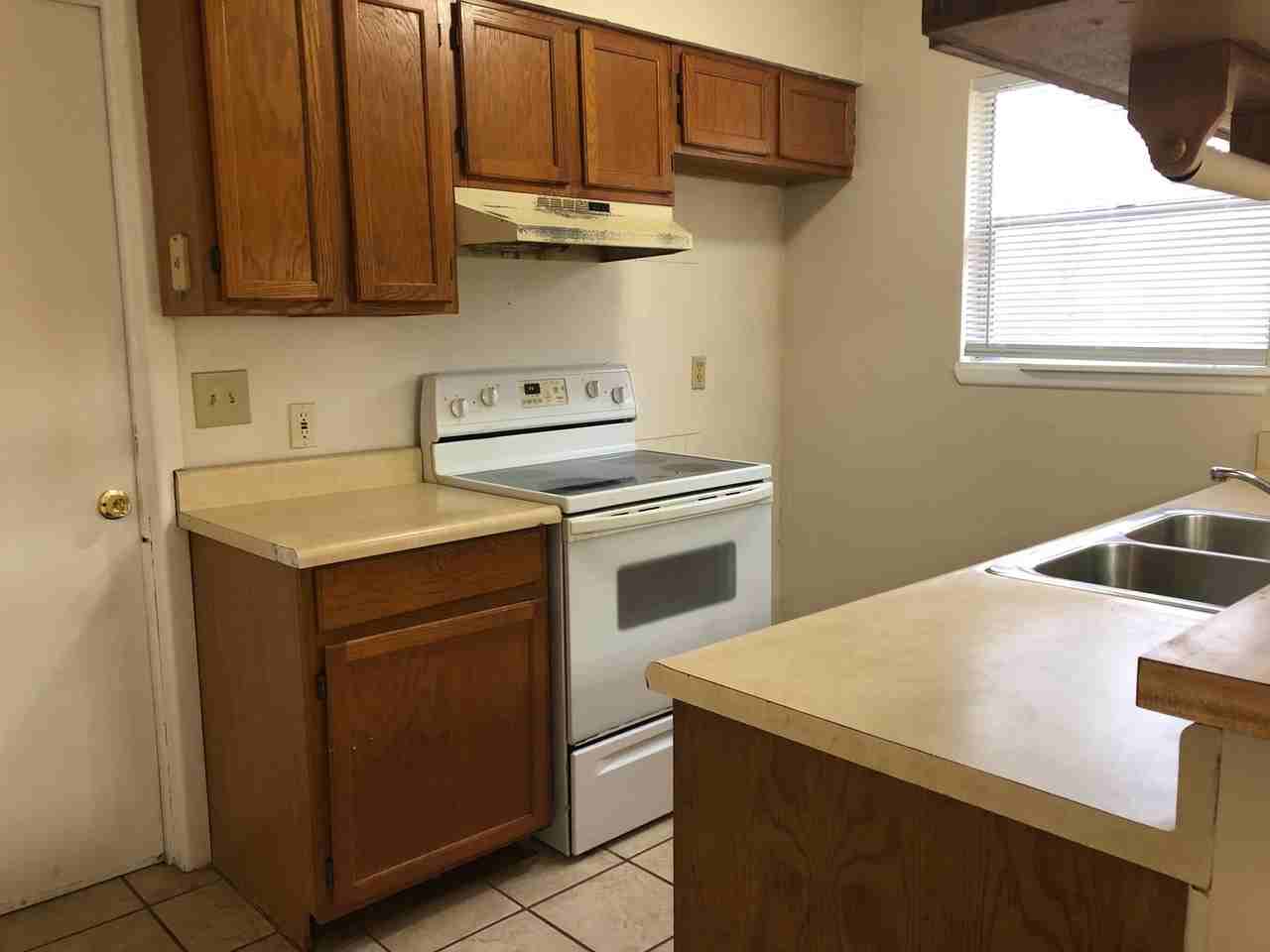 205 Beverly Dr - Photo 4 of 14