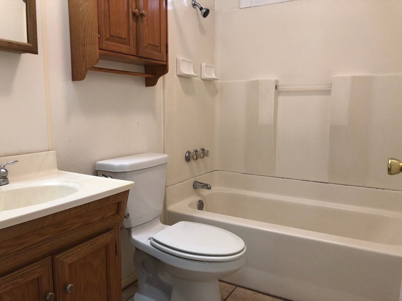 205 Beverly Dr - Photo 5 of 14