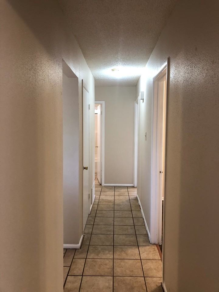 205 Beverly Dr - Photo 6 of 14