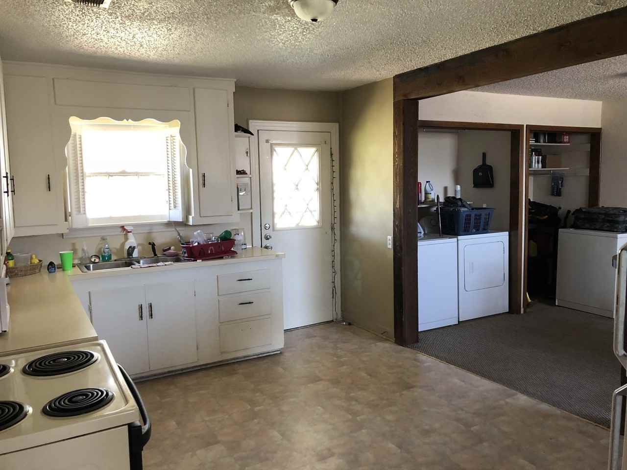 1926 Ross Ave - Photo 4 of 8