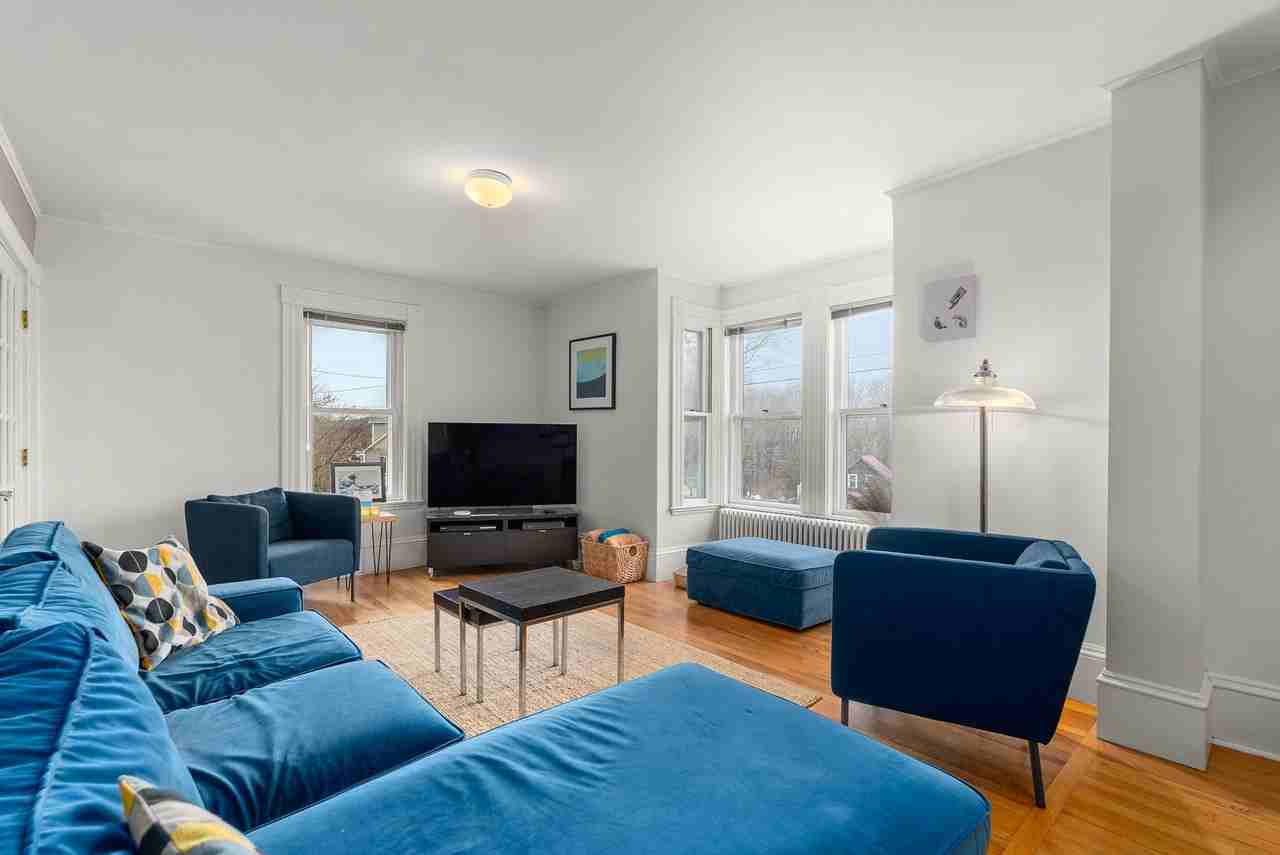 11 S Kilby St - Photo 3 of 28