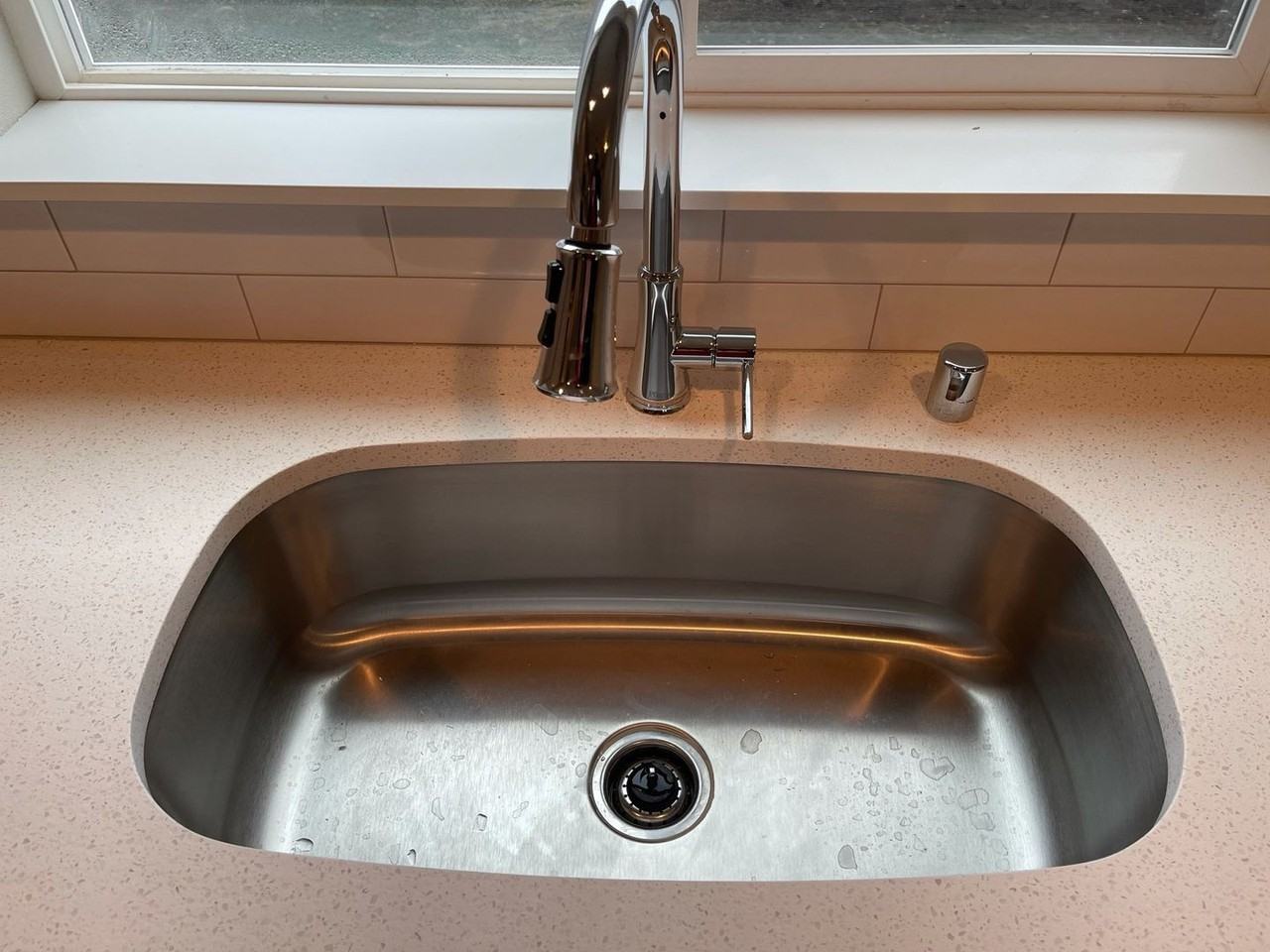 211 Jefferson Ave Nw - Photo 6 of 20