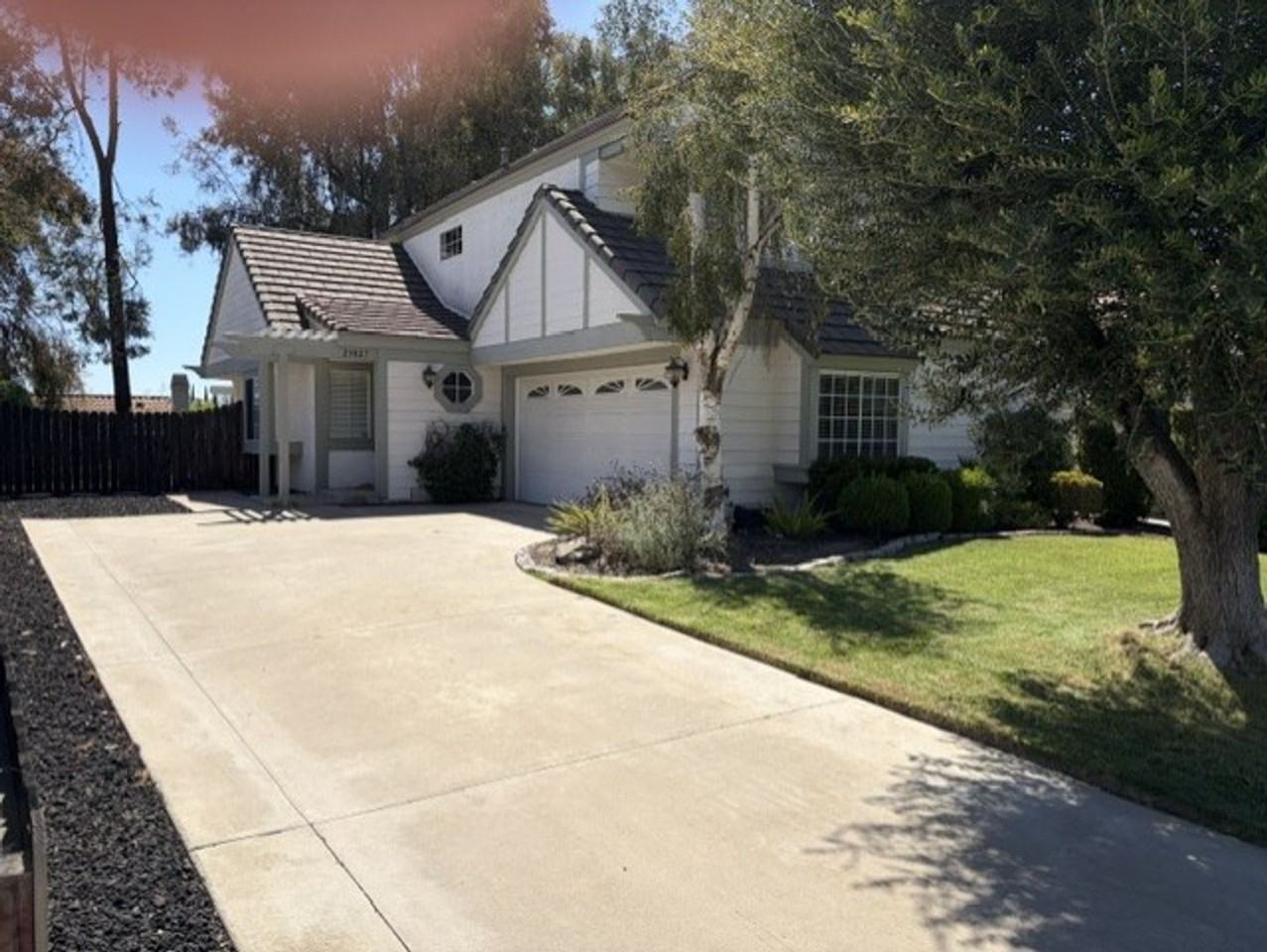 23827 Falconer Dr - Photo 2 of 18