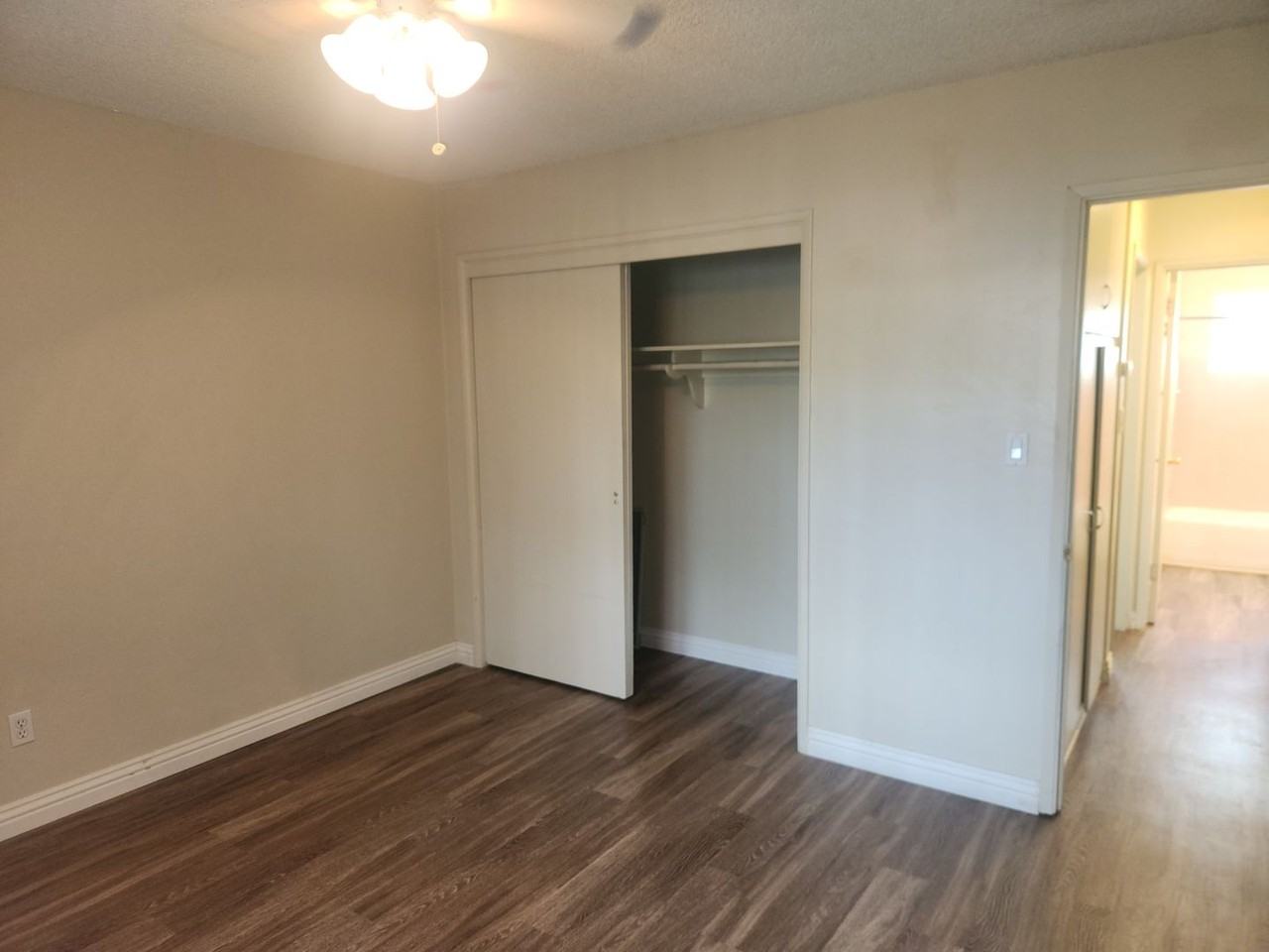 1131 E Lexington Ave - Photo 2 of 11