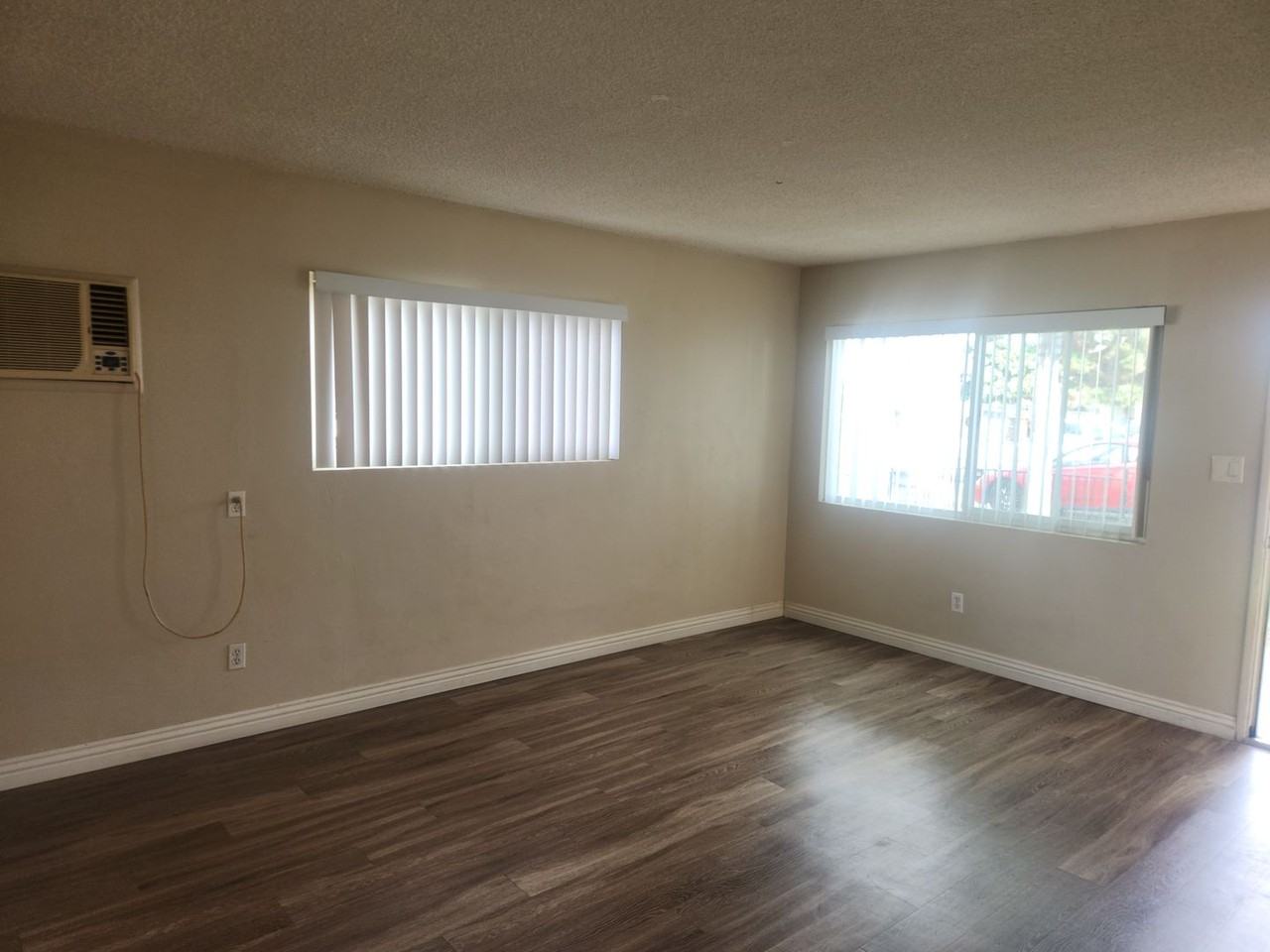 1131 E Lexington Ave - Photo 3 of 11