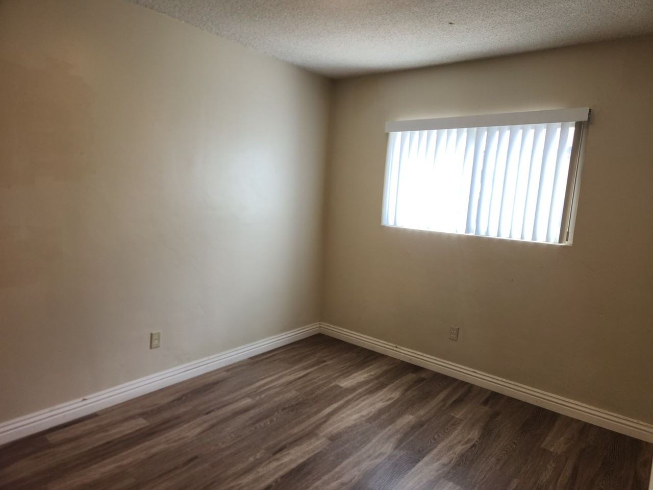 1131 E Lexington Ave - Photo 6 of 11